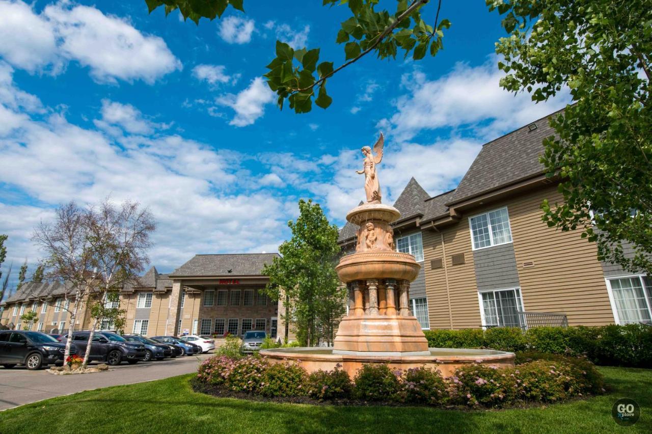Hotel Et Pavillons Le Petit Manoir Du Casino La Malbaie Exteriér fotografie