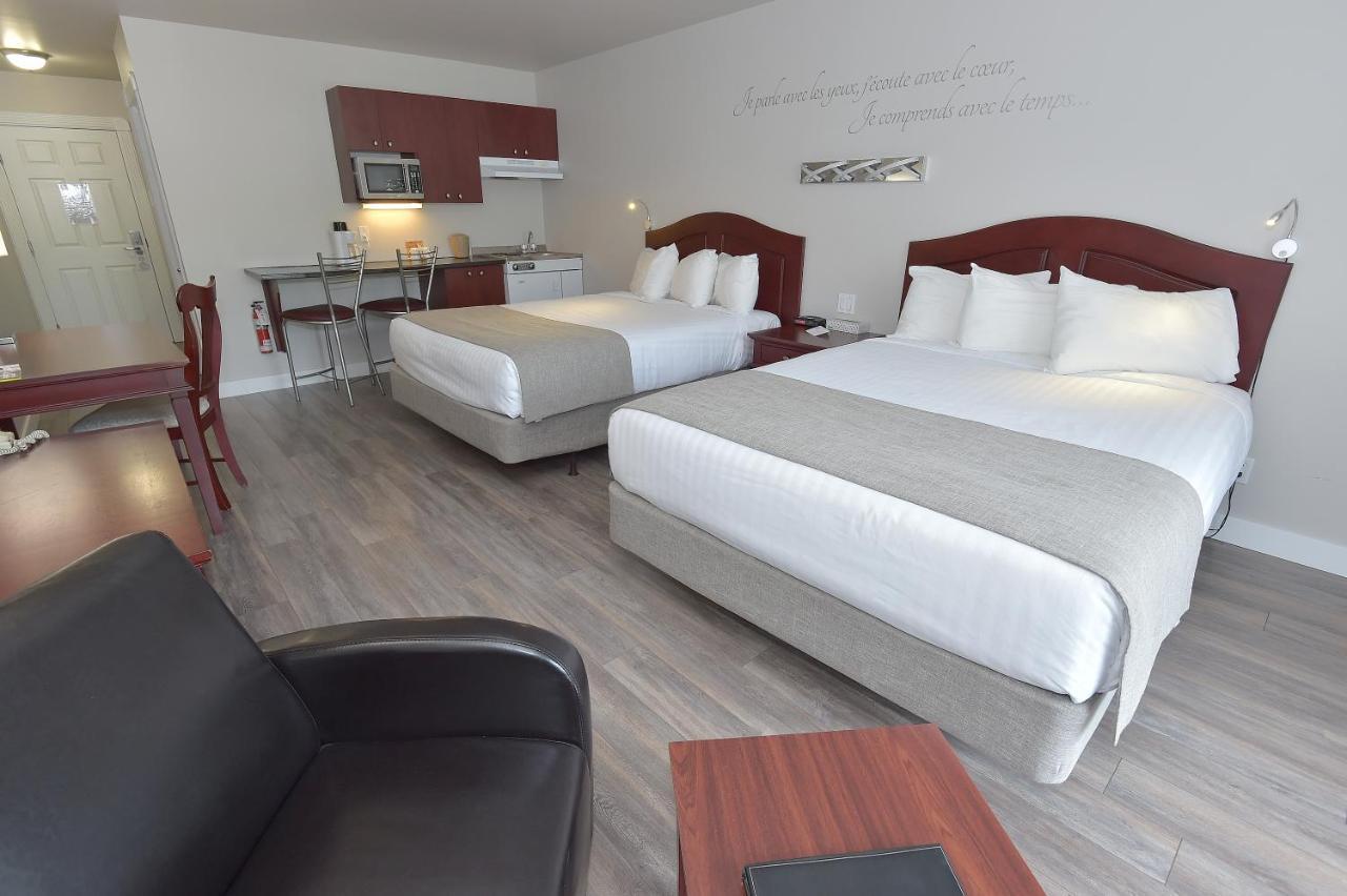 Hotel Et Pavillons Le Petit Manoir Du Casino La Malbaie Exteriér fotografie