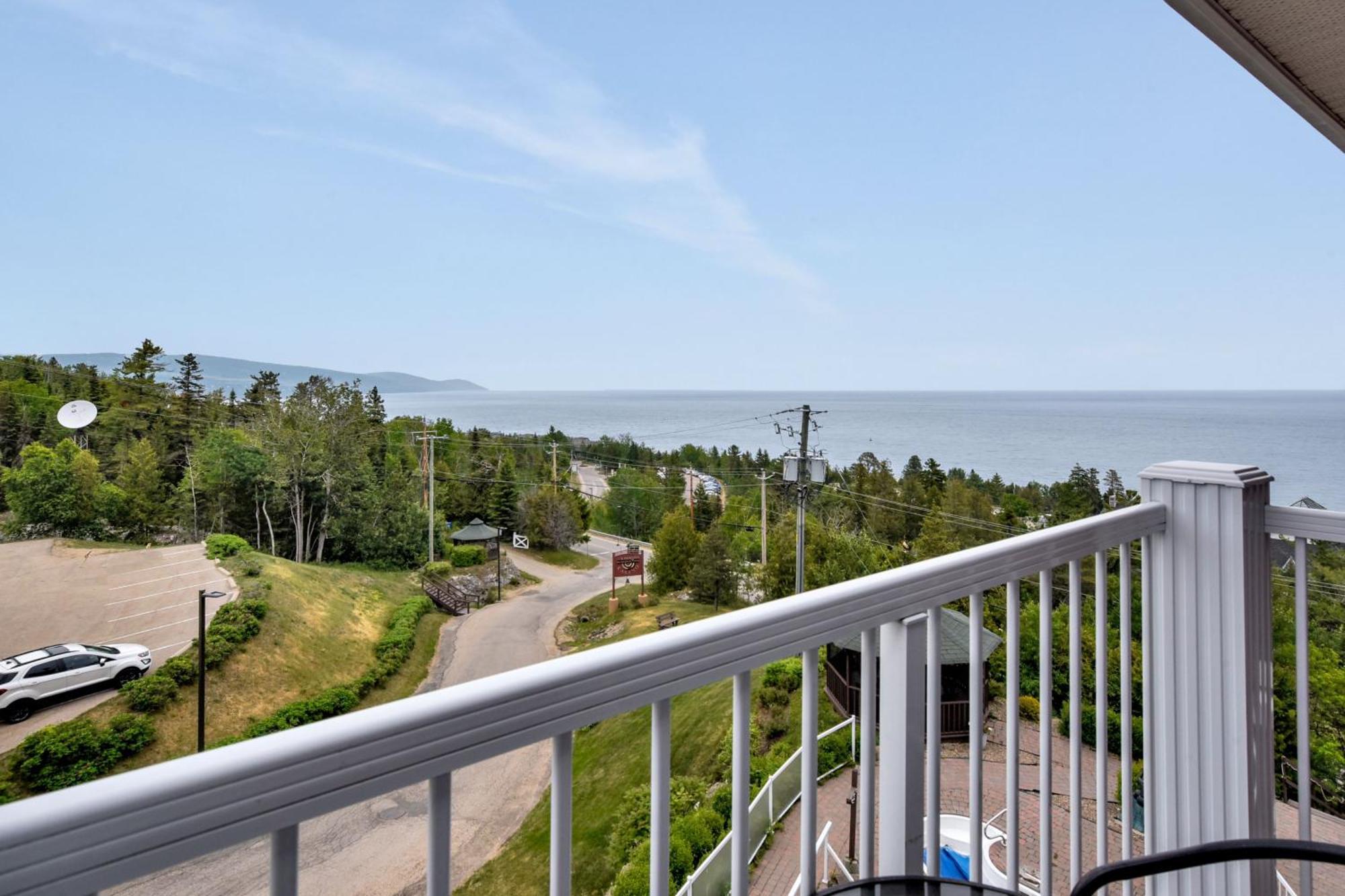 Hotel Et Pavillons Le Petit Manoir Du Casino La Malbaie Exteriér fotografie