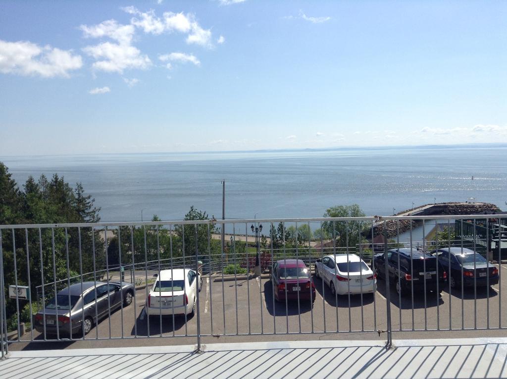 Hotel Et Pavillons Le Petit Manoir Du Casino La Malbaie Exteriér fotografie